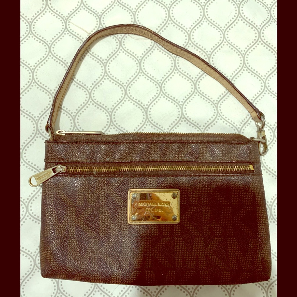 michael kors small purse!